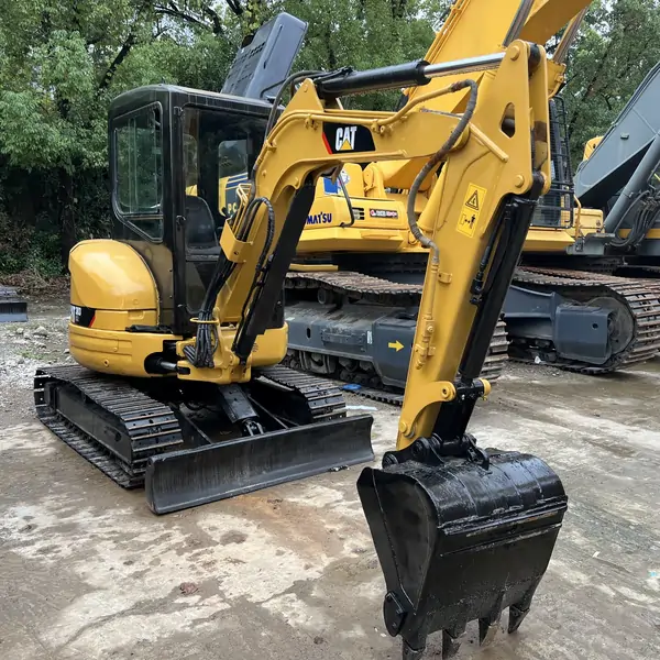 Caterpillar 303 - foto 1